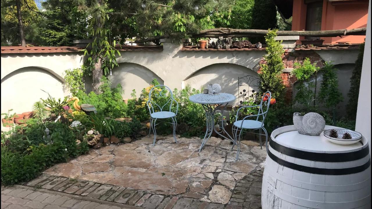 Greatforest Rosehill 2 Apartman -Bmw- Ντέμπρετσεν Εξωτερικό φωτογραφία